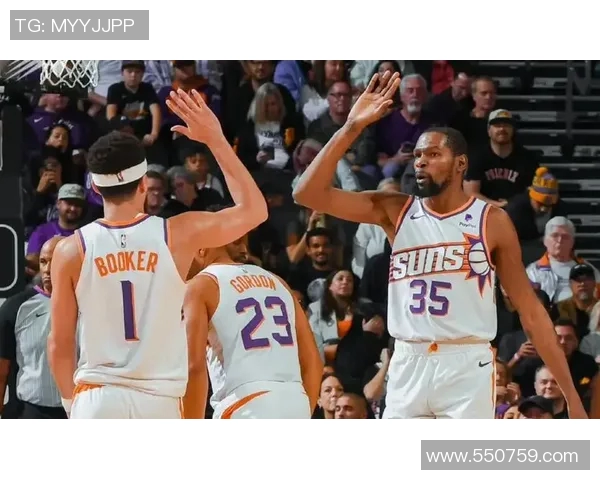 快船与鹈鹕精彩对决全场回放分析与精彩瞬间回顾