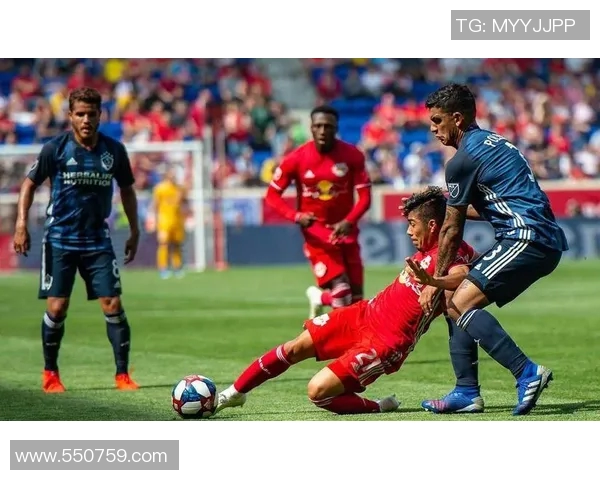 休斯顿迪纳摩与纽约红牛比赛结果分析及精彩瞬间回顾