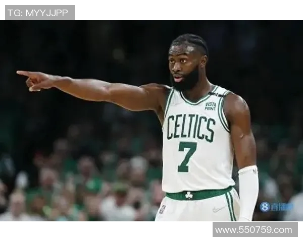 杰伦布朗在NBA赛场上的成长之路与未来发展潜力分析