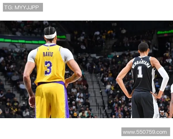 湖人对阵马刺精彩赛事直播全程回顾与分析 湖人对阵马刺精彩赛事直播全程回顾与分析