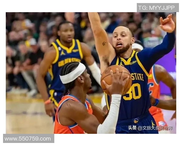 勇士与雷霆常规赛对决精彩回顾与赛季展望分析